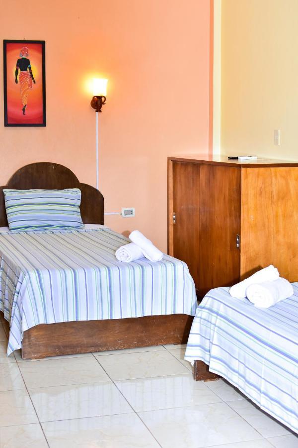 Palmas Park Hotel Y Restaurant Obligado エクステリア 写真