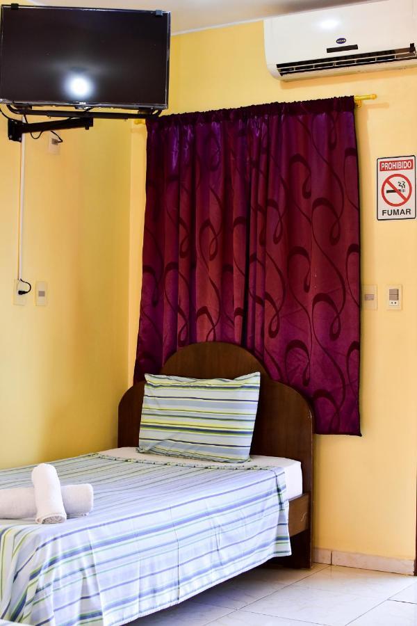 Palmas Park Hotel Y Restaurant Obligado エクステリア 写真