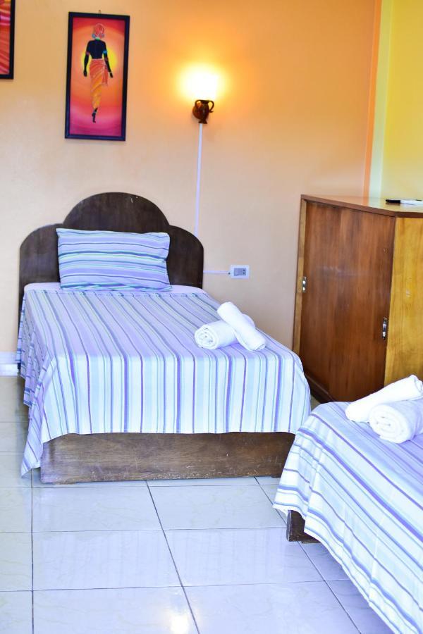 Palmas Park Hotel Y Restaurant Obligado エクステリア 写真